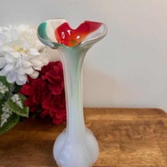 Vintage‎ Hand Blown Art Glass Vase White Base Red Green Swirl Ruffled Top - Picture 7 of 9